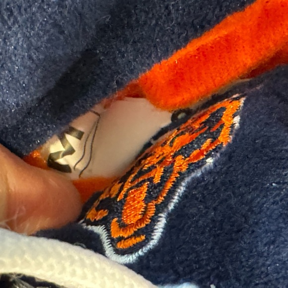 Foco Chicago Bears Plush Slippers youth size medium - Picture 8 of 8